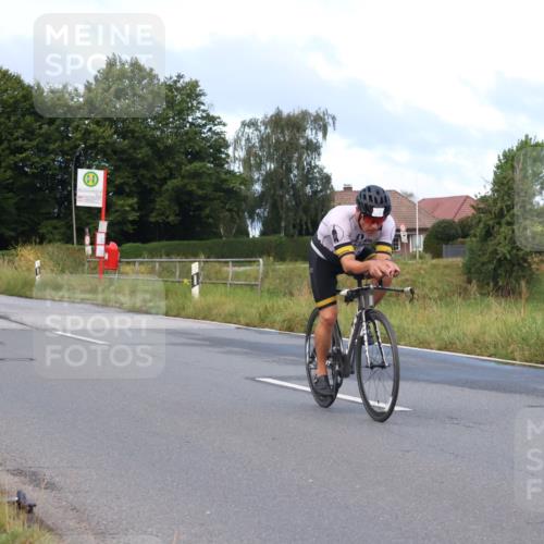 25.08.2024 - Elbe Triathlon Hamburg Fuchs,  Jonas http://msf.ph/oto/6836772 25.08.2024 08:46:28 Radfahren 59, 72, 63 meine-sportfotos.de