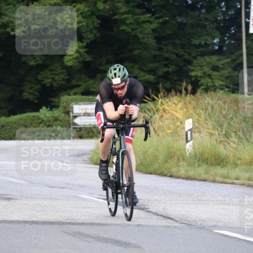 25.08.2024 - Elbe Triathlon Hamburg Fuchs,  Jonas http://msf.ph/oto/6836778 25.08.2024 08:46:29 Radfahren 59, 72, 63 meine-sportfotos.de