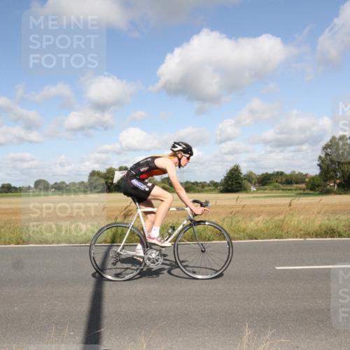 25.08.2024 - Elbe Triathlon Hamburg Fuchs,  Jonas http://msf.ph/oto/6836780 25.08.2024 10:34:55 Radfahren 758, 519, 564, 737, 573, 599, 575 meine-sportfotos.de
