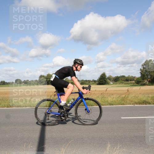 25.08.2024 - Elbe Triathlon Hamburg Fuchs,  Jonas http://msf.ph/oto/6836791 25.08.2024 10:34:57 Radfahren 519, 564, 737, 573, 599, 575 meine-sportfotos.de