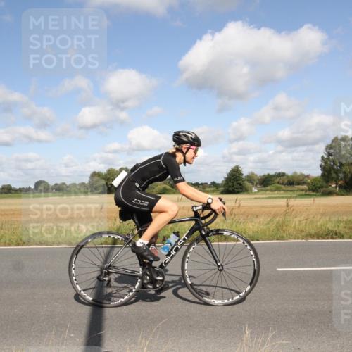 25.08.2024 - Elbe Triathlon Hamburg Fuchs,  Jonas http://msf.ph/oto/6836808 25.08.2024 10:35:16 Radfahren 735, 516, 557 meine-sportfotos.de