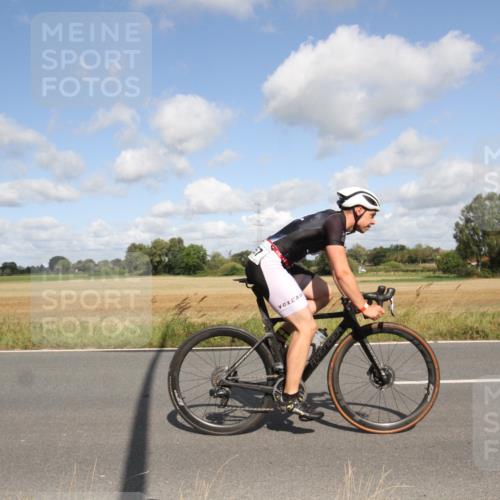 25.08.2024 - Elbe Triathlon Hamburg Fuchs,  Jonas http://msf.ph/oto/6836813 25.08.2024 10:35:22 Radfahren 516, 557 meine-sportfotos.de