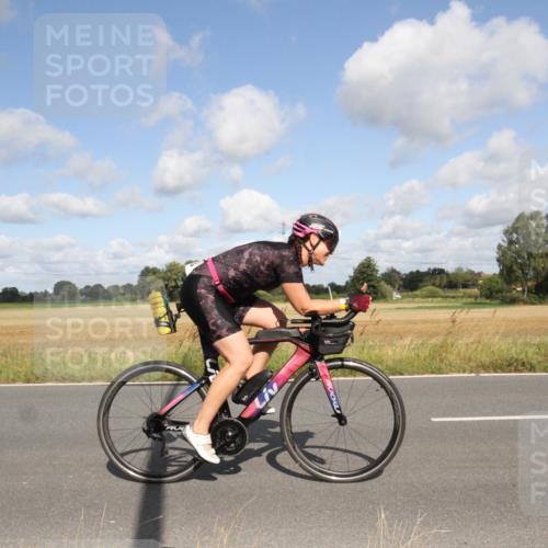 25.08.2024 - Elbe Triathlon Hamburg Fuchs,  Jonas http://msf.ph/oto/6836833 25.08.2024 10:35:49 Radfahren 659, 543, 1500, 629 meine-sportfotos.de