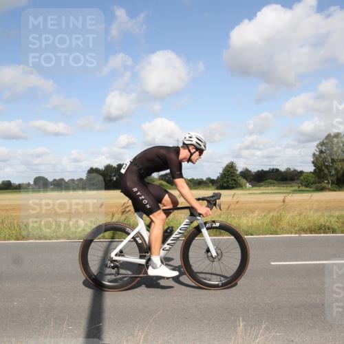 25.08.2024 - Elbe Triathlon Hamburg Fuchs,  Jonas http://msf.ph/oto/6836851 25.08.2024 10:35:58 Radfahren 629, 544, 613, 456 meine-sportfotos.de