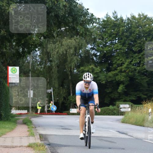 25.08.2024 - Elbe Triathlon Hamburg Fuchs,  Jonas http://msf.ph/oto/6836862 25.08.2024 08:47:02 Radfahren 67 meine-sportfotos.de
