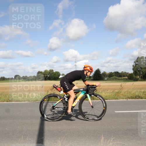 25.08.2024 - Elbe Triathlon Hamburg Fuchs,  Jonas http://msf.ph/oto/6836867 25.08.2024 10:36:13 Radfahren 515, 549, 508, 655 meine-sportfotos.de