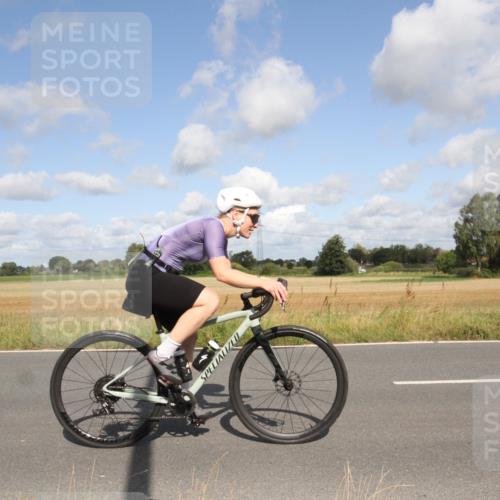 25.08.2024 - Elbe Triathlon Hamburg Fuchs,  Jonas http://msf.ph/oto/6836883 25.08.2024 10:36:20 Radfahren 508, 655, 499, 607, 797, 714 meine-sportfotos.de