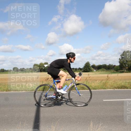 25.08.2024 - Elbe Triathlon Hamburg Fuchs,  Jonas http://msf.ph/oto/6836888 25.08.2024 10:36:23 Radfahren 508, 655, 499, 607, 797, 714, 592 meine-sportfotos.de