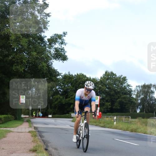 25.08.2024 - Elbe Triathlon Hamburg Fuchs,  Jonas http://msf.ph/oto/6836889 25.08.2024 08:47:02 Radfahren 67 meine-sportfotos.de