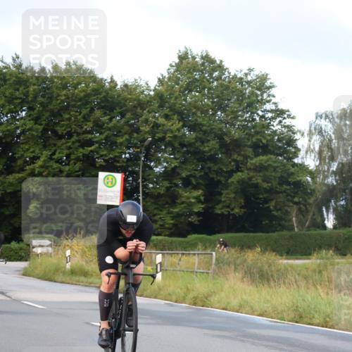 25.08.2024 - Elbe Triathlon Hamburg Fuchs,  Jonas http://msf.ph/oto/6836937 25.08.2024 08:47:35 Radfahren 47, 66 meine-sportfotos.de
