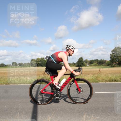 25.08.2024 - Elbe Triathlon Hamburg Fuchs,  Jonas http://msf.ph/oto/6836953 25.08.2024 10:37:07 Radfahren 584, 556, 622, 617, 632 meine-sportfotos.de