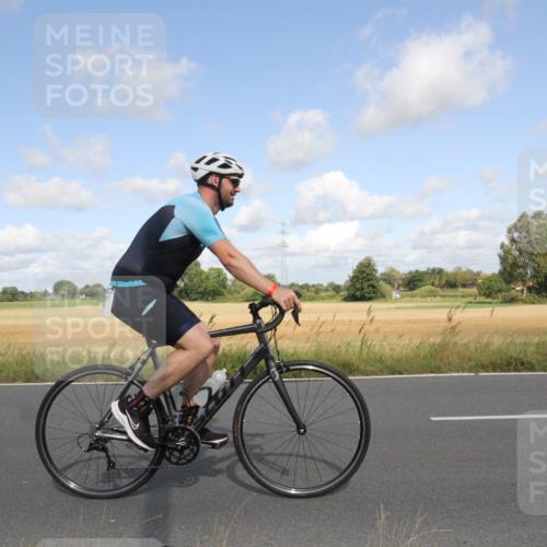 25.08.2024 - Elbe Triathlon Hamburg Fuchs,  Jonas http://msf.ph/oto/6836990 25.08.2024 10:37:23 Radfahren 551, 619, 614, 621, 493, 660, 767, 700, 611 meine-sportfotos.de