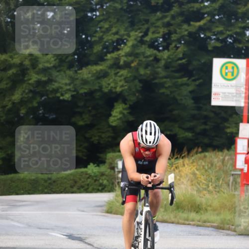 25.08.2024 - Elbe Triathlon Hamburg Fuchs,  Jonas http://msf.ph/oto/6837052 25.08.2024 08:47:47 Radfahren 111, 85 meine-sportfotos.de