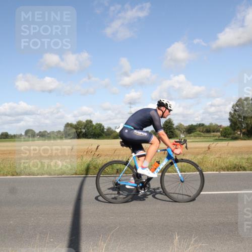 25.08.2024 - Elbe Triathlon Hamburg Fuchs,  Jonas http://msf.ph/oto/6837075 25.08.2024 10:38:16 Radfahren 620, 468, 793, 471 meine-sportfotos.de