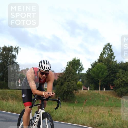 25.08.2024 - Elbe Triathlon Hamburg Fuchs,  Jonas http://msf.ph/oto/6837088 25.08.2024 08:47:49 Radfahren 111, 85 meine-sportfotos.de