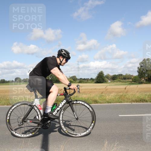 25.08.2024 - Elbe Triathlon Hamburg Fuchs,  Jonas http://msf.ph/oto/6837106 25.08.2024 10:38:31 Radfahren 487, 570, 750, 635, 538, 637, 1429, 517 meine-sportfotos.de