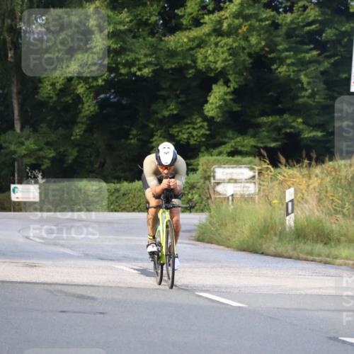 25.08.2024 - Elbe Triathlon Hamburg Fuchs,  Jonas http://msf.ph/oto/6837108 25.08.2024 08:48:21 Radfahren 101 meine-sportfotos.de