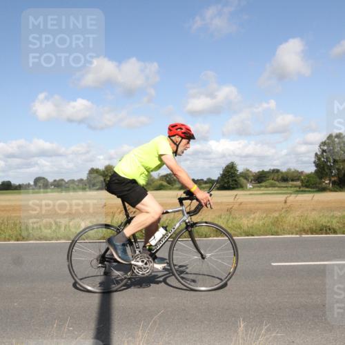 25.08.2024 - Elbe Triathlon Hamburg Fuchs,  Jonas http://msf.ph/oto/6837141 25.08.2024 10:38:46 Radfahren 662, 796, 455, 656, 588, 634, 654, 766 meine-sportfotos.de