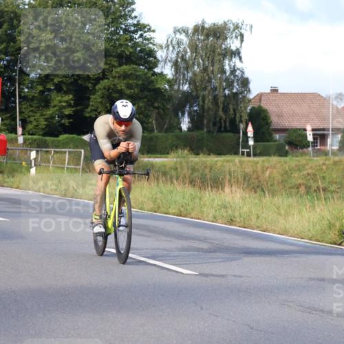 25.08.2024 - Elbe Triathlon Hamburg Fuchs,  Jonas http://msf.ph/oto/6837147 25.08.2024 08:48:23 Radfahren 101 meine-sportfotos.de
