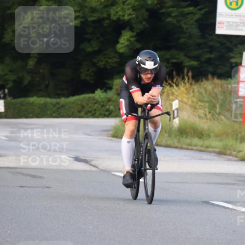 25.08.2024 - Elbe Triathlon Hamburg Fuchs,  Jonas http://msf.ph/oto/6837184 25.08.2024 08:48:45 Radfahren 65 meine-sportfotos.de