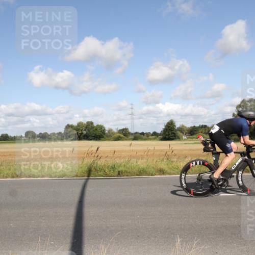 25.08.2024 - Elbe Triathlon Hamburg Fuchs,  Jonas http://msf.ph/oto/6837198 25.08.2024 10:39:01 Radfahren 571, 460, 601, 1435, 798, 795, 450, 633, 674 meine-sportfotos.de
