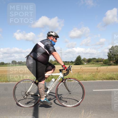 25.08.2024 - Elbe Triathlon Hamburg Fuchs,  Jonas http://msf.ph/oto/6837208 25.08.2024 10:39:06 Radfahren 601, 1435, 798, 795, 450, 633, 674, 512 meine-sportfotos.de