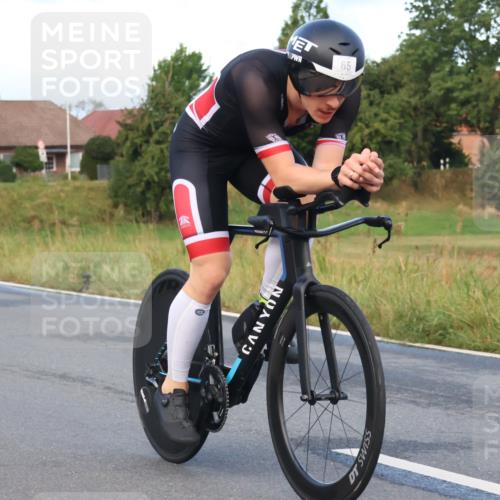 25.08.2024 - Elbe Triathlon Hamburg Fuchs,  Jonas http://msf.ph/oto/6837223 25.08.2024 08:48:46 Radfahren 65 meine-sportfotos.de