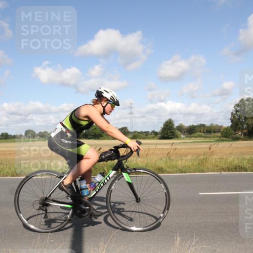 25.08.2024 - Elbe Triathlon Hamburg Fuchs,  Jonas http://msf.ph/oto/6837231 25.08.2024 10:39:20 Radfahren 773, 678, 495, 509, 1433 meine-sportfotos.de