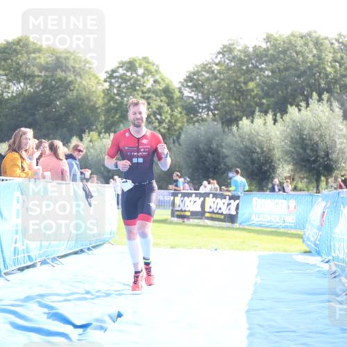 25.08.2024 - Elbe Triathlon Hamburg H.Heesch http://msf.ph/oto/6837250 25.08.2024 10:20:38 Ziel 87 meine-sportfotos.de