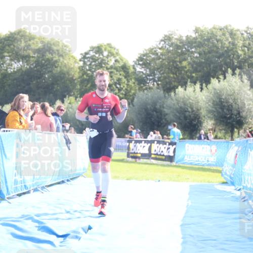 25.08.2024 - Elbe Triathlon Hamburg H.Heesch http://msf.ph/oto/6837253 25.08.2024 10:20:38 Ziel 87 meine-sportfotos.de