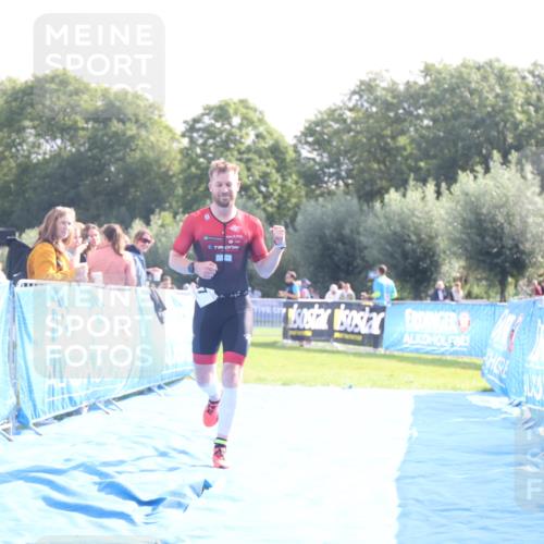 25.08.2024 - Elbe Triathlon Hamburg H.Heesch http://msf.ph/oto/6837262 25.08.2024 10:20:38 Ziel 87 meine-sportfotos.de