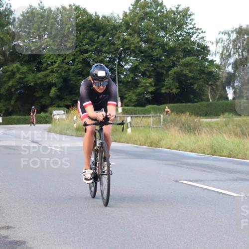 25.08.2024 - Elbe Triathlon Hamburg Fuchs,  Jonas http://msf.ph/oto/6837268 25.08.2024 08:49:13 Radfahren 107 meine-sportfotos.de