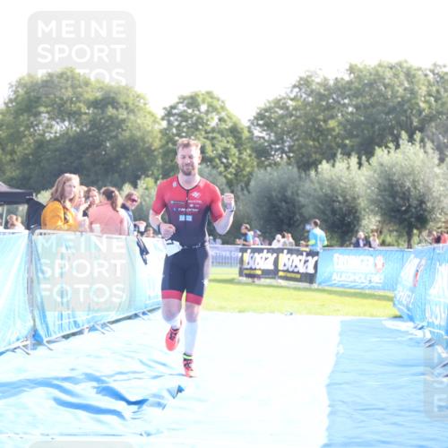 25.08.2024 - Elbe Triathlon Hamburg H.Heesch http://msf.ph/oto/6837271 25.08.2024 10:20:38 Ziel 87 meine-sportfotos.de