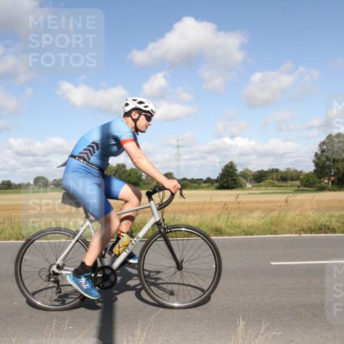 25.08.2024 - Elbe Triathlon Hamburg Fuchs,  Jonas http://msf.ph/oto/6837294 25.08.2024 10:39:50 Radfahren 770, 776, 596, 1456, 690 meine-sportfotos.de