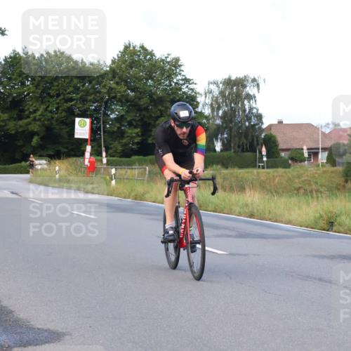 25.08.2024 - Elbe Triathlon Hamburg Fuchs,  Jonas http://msf.ph/oto/6837327 25.08.2024 08:49:21 Radfahren 53 meine-sportfotos.de
