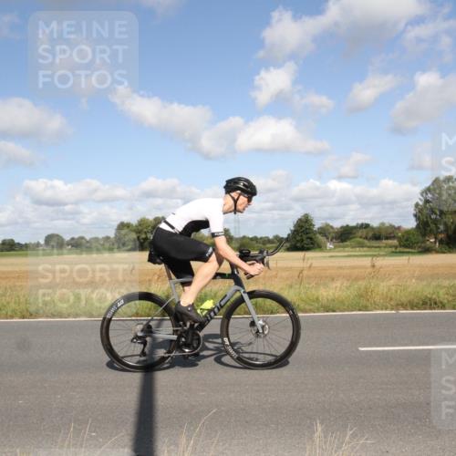25.08.2024 - Elbe Triathlon Hamburg Fuchs,  Jonas http://msf.ph/oto/6837360 25.08.2024 10:40:37 Radfahren 491, 598, 781, 783, 648 meine-sportfotos.de