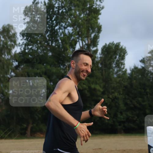 25.08.2024 - Elbe Triathlon Hamburg Fuchs,  Jonas http://msf.ph/oto/6837362 25.08.2024 08:49:45 Radfahren  meine-sportfotos.de