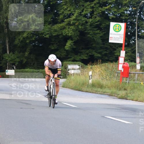 25.08.2024 - Elbe Triathlon Hamburg Fuchs,  Jonas http://msf.ph/oto/6837376 25.08.2024 08:50:04 Radfahren 73 meine-sportfotos.de
