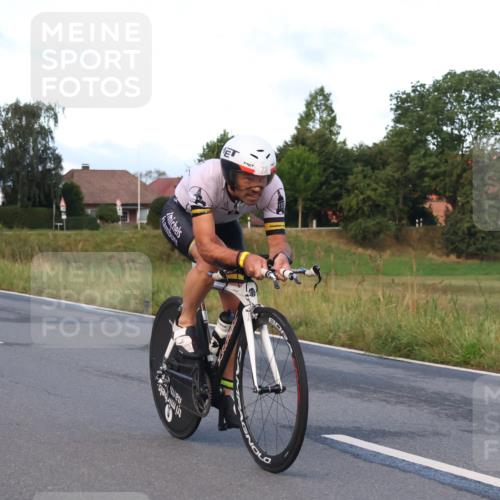 25.08.2024 - Elbe Triathlon Hamburg Fuchs,  Jonas http://msf.ph/oto/6837414 25.08.2024 08:50:06 Radfahren 73 meine-sportfotos.de