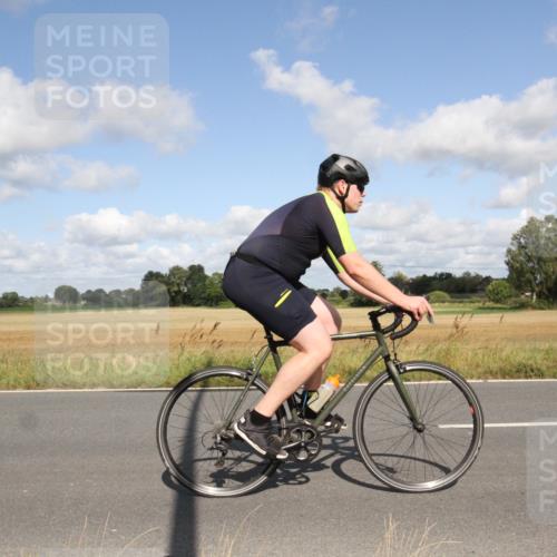 25.08.2024 - Elbe Triathlon Hamburg Fuchs,  Jonas http://msf.ph/oto/6837462 25.08.2024 10:42:04 Radfahren 604, 490 meine-sportfotos.de