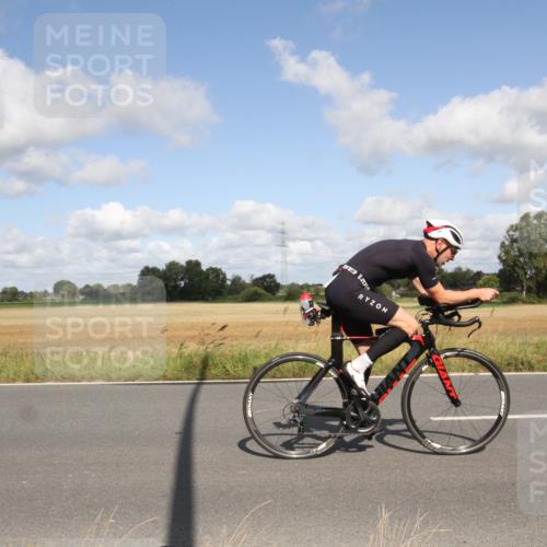 25.08.2024 - Elbe Triathlon Hamburg Fuchs,  Jonas http://msf.ph/oto/6837467 25.08.2024 10:42:16 Radfahren 490, 772 meine-sportfotos.de