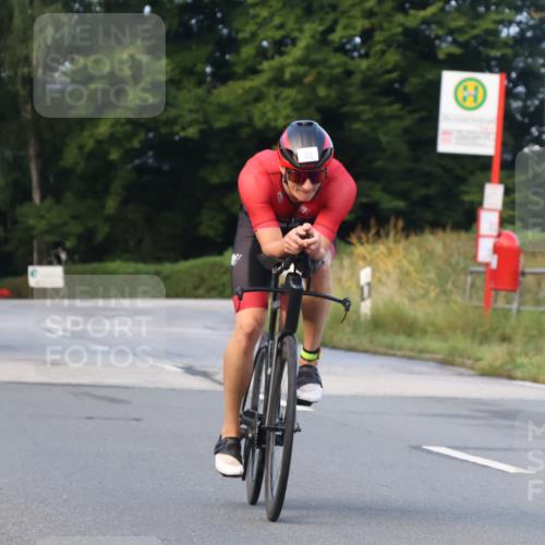 25.08.2024 - Elbe Triathlon Hamburg Fuchs,  Jonas http://msf.ph/oto/6837479 25.08.2024 08:50:36 Radfahren 82, 78 meine-sportfotos.de