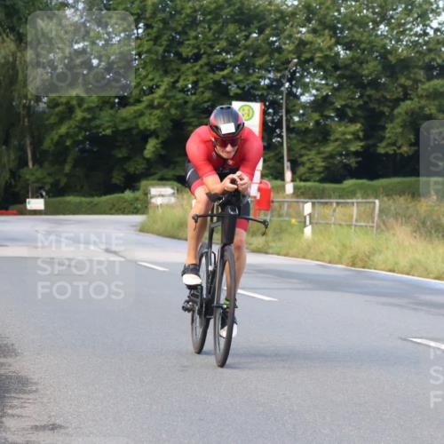 25.08.2024 - Elbe Triathlon Hamburg Fuchs,  Jonas http://msf.ph/oto/6837488 25.08.2024 08:50:36 Radfahren 82, 78 meine-sportfotos.de