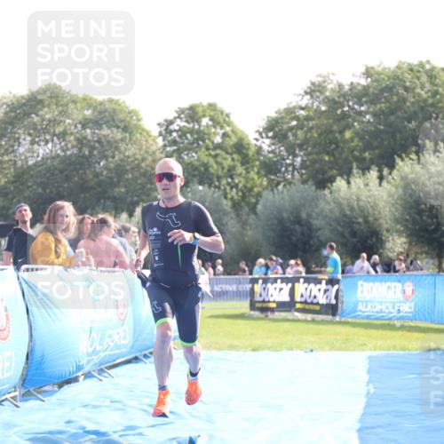 25.08.2024 - Elbe Triathlon Hamburg H.Heesch http://msf.ph/oto/6837492 25.08.2024 10:21:48 Ziel 34 meine-sportfotos.de
