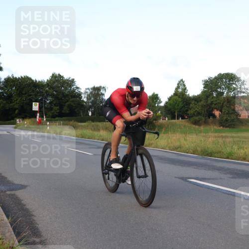 25.08.2024 - Elbe Triathlon Hamburg Fuchs,  Jonas http://msf.ph/oto/6837503 25.08.2024 08:50:37 Radfahren 82, 78 meine-sportfotos.de