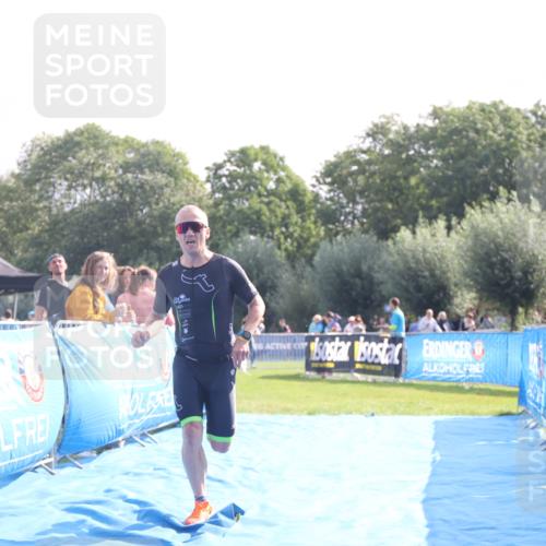 25.08.2024 - Elbe Triathlon Hamburg H.Heesch http://msf.ph/oto/6837505 25.08.2024 10:21:48 Ziel 34 meine-sportfotos.de
