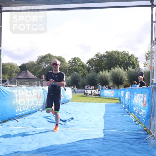 25.08.2024 - Elbe Triathlon Hamburg H.Heesch http://msf.ph/oto/6837535 25.08.2024 10:21:48 Ziel 34 meine-sportfotos.de