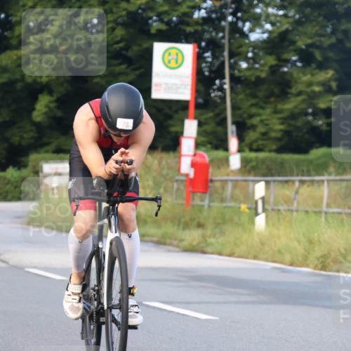 25.08.2024 - Elbe Triathlon Hamburg Fuchs,  Jonas http://msf.ph/oto/6837537 25.08.2024 08:50:43 Radfahren 78 meine-sportfotos.de