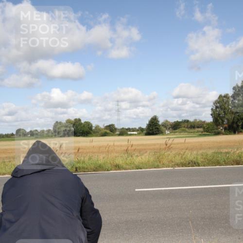 25.08.2024 - Elbe Triathlon Hamburg Fuchs,  Jonas http://msf.ph/oto/6837567 25.08.2024 10:43:18 Radfahren 779 meine-sportfotos.de