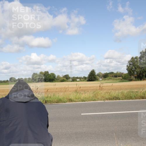 25.08.2024 - Elbe Triathlon Hamburg Fuchs,  Jonas http://msf.ph/oto/6837572 25.08.2024 10:43:20 Radfahren 779 meine-sportfotos.de
